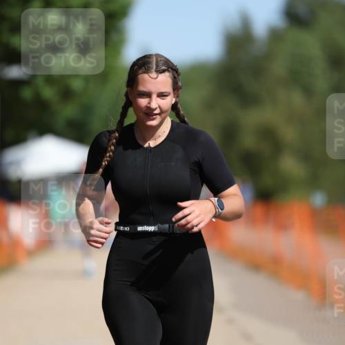 07.09.2025 - 19. Norderstedt Triathlon Michael Strokosch http://msf.ph/oto/8755685 07.09.2025 12:03:08 Laufen 1187, 1206, 1313, 1394 meine-sportfotos.de