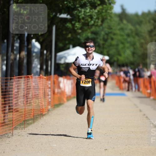 07.09.2025 - 19. Norderstedt Triathlon Michael Strokosch http://msf.ph/oto/8755759 07.09.2025 12:03:13 Laufen 1206 meine-sportfotos.de