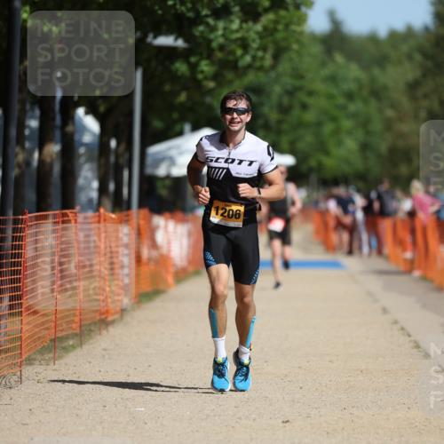 07.09.2025 - 19. Norderstedt Triathlon Michael Strokosch http://msf.ph/oto/8755767 07.09.2025 12:03:13 Laufen 1206 meine-sportfotos.de