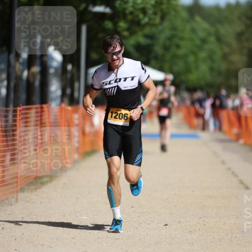 07.09.2025 - 19. Norderstedt Triathlon Michael Strokosch http://msf.ph/oto/8755814 07.09.2025 12:03:14 Laufen 1206 meine-sportfotos.de
