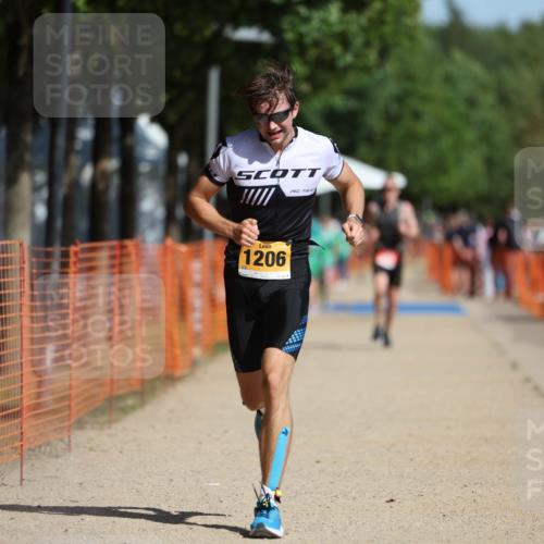 07.09.2025 - 19. Norderstedt Triathlon Michael Strokosch http://msf.ph/oto/8755822 07.09.2025 12:03:14 Laufen 1206 meine-sportfotos.de