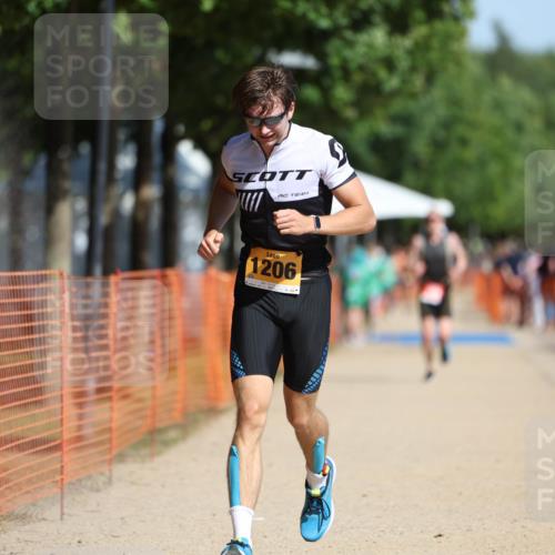 07.09.2025 - 19. Norderstedt Triathlon Michael Strokosch http://msf.ph/oto/8755832 07.09.2025 12:03:15 Laufen 1206 meine-sportfotos.de