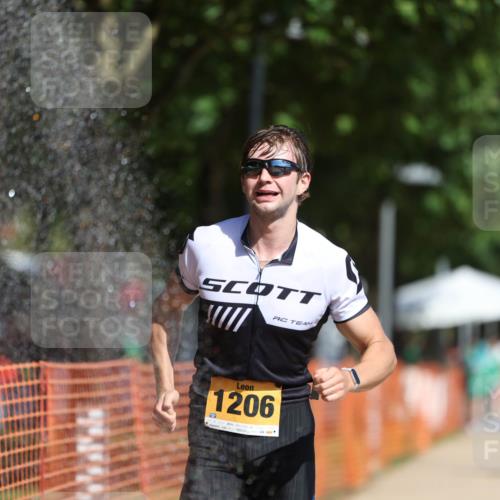 07.09.2025 - 19. Norderstedt Triathlon Michael Strokosch http://msf.ph/oto/8755885 07.09.2025 12:03:16 Laufen 1206 meine-sportfotos.de