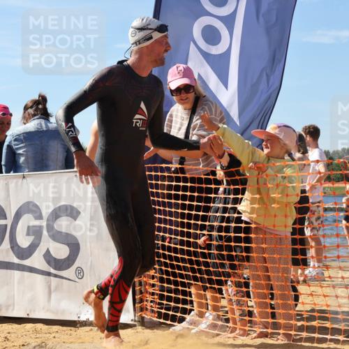 07.09.2025 - 19. Norderstedt Triathlon Luisa Fischer http://msf.ph/oto/8755890 07.09.2025 11:45:12 Schwimmen 195, 282, 697, 761, 851, 852, 898, 1237, 1307 meine-sportfotos.de