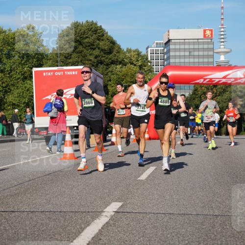 07.09.2025 - BARMER Alsterlauf Yannick Fuchs http://msf.ph/oto/8755912 07.09.2025 09:38:04 Laufen 2869, 2745, 4575, 4885, 6113, 4951 meine-sportfotos.de