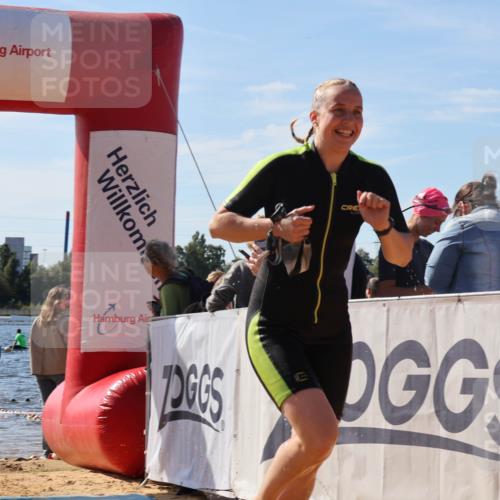 07.09.2025 - 19. Norderstedt Triathlon Luisa Fischer http://msf.ph/oto/8755971 07.09.2025 11:45:19 Schwimmen 195, 210, 282, 697, 761, 851, 1237 meine-sportfotos.de