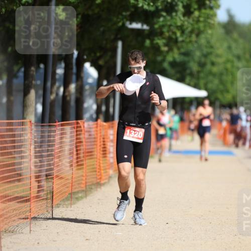 07.09.2025 - 19. Norderstedt Triathlon Michael Strokosch http://msf.ph/oto/8756085 07.09.2025 12:03:32 Laufen 1320 meine-sportfotos.de