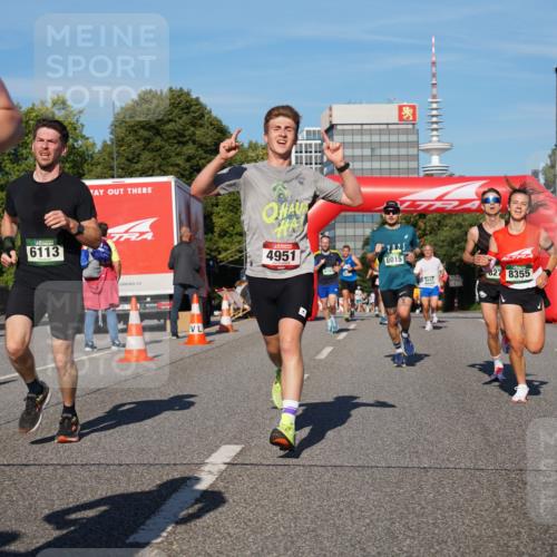 07.09.2025 - BARMER Alsterlauf Yannick Fuchs http://msf.ph/oto/8756111 07.09.2025 09:38:07 Laufen 69, 6113, 4951, 2025, 8015, 827, 8355 meine-sportfotos.de