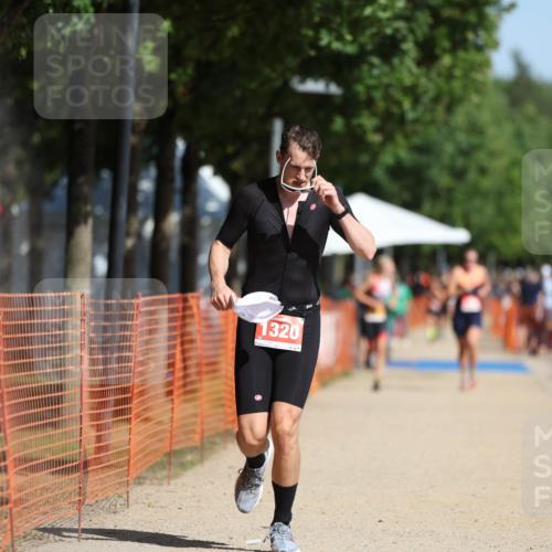 07.09.2025 - 19. Norderstedt Triathlon Michael Strokosch http://msf.ph/oto/8756112 07.09.2025 12:03:33 Laufen 1320 meine-sportfotos.de
