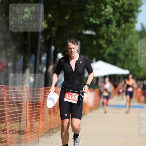07.09.2025 - 19. Norderstedt Triathlon Michael Strokosch http://msf.ph/oto/8756132 07.09.2025 12:03:33 Laufen 1320 meine-sportfotos.de