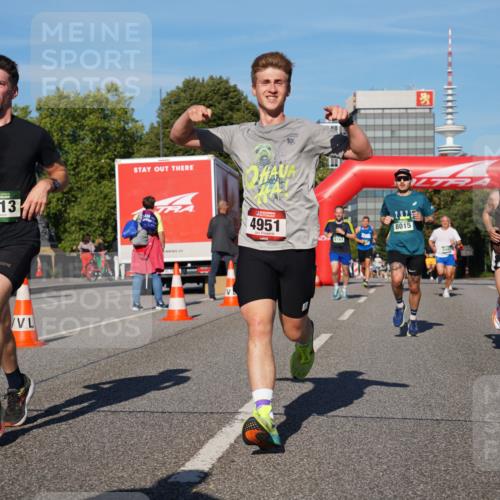 07.09.2025 - BARMER Alsterlauf Yannick Fuchs http://msf.ph/oto/8756133 07.09.2025 09:38:08 Laufen 6113, 4951, 6163, 2025, 8015, 44, 8355 meine-sportfotos.de