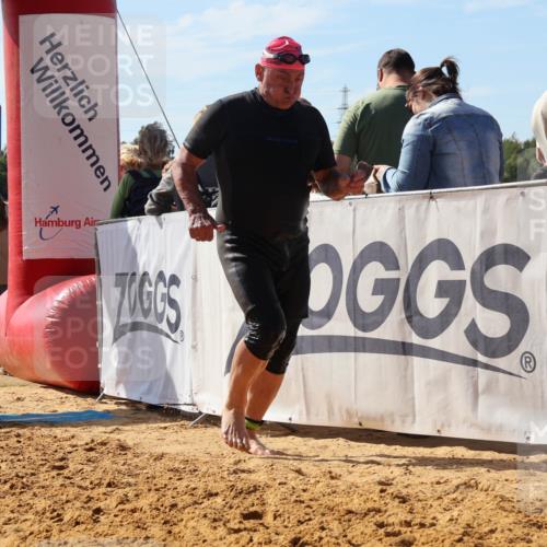 07.09.2025 - 19. Norderstedt Triathlon Luisa Fischer http://msf.ph/oto/8756287 07.09.2025 11:45:53 Schwimmen 727, 780 meine-sportfotos.de