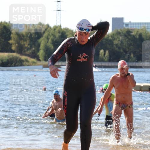 07.09.2025 - 19. Norderstedt Triathlon Luisa Fischer http://msf.ph/oto/8756408 07.09.2025 11:46:03 Schwimmen 213, 715, 727, 780, 1247 meine-sportfotos.de