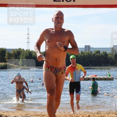 07.09.2025 - 19. Norderstedt Triathlon Luisa Fischer http://msf.ph/oto/8756488 07.09.2025 11:46:08 Schwimmen 182, 213, 715, 780, 1247, 1329 meine-sportfotos.de