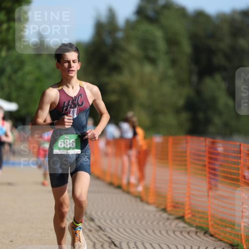 07.09.2025 - 19. Norderstedt Triathlon Michael Strokosch http://msf.ph/oto/8756604 07.09.2025 10:42:29 Laufen 652, 672, 686 meine-sportfotos.de