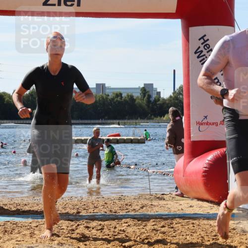 07.09.2025 - 19. Norderstedt Triathlon Luisa Fischer http://msf.ph/oto/8756682 07.09.2025 11:46:27 Schwimmen 169, 244, 258, 724, 737 meine-sportfotos.de