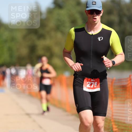 07.09.2025 - 19. Norderstedt Triathlon Michael Strokosch http://msf.ph/oto/8756741 07.09.2025 12:04:05 Laufen 279, 1183, 1278 meine-sportfotos.de