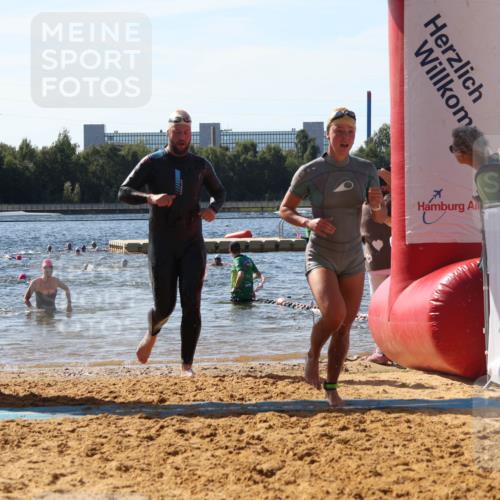 07.09.2025 - 19. Norderstedt Triathlon Luisa Fischer http://msf.ph/oto/8756756 07.09.2025 11:46:32 Schwimmen 244, 258, 724, 737 meine-sportfotos.de