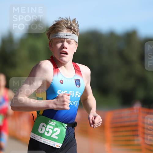 07.09.2025 - 19. Norderstedt Triathlon Michael Strokosch http://msf.ph/oto/8756774 07.09.2025 10:42:34 Laufen 652, 672, 686 meine-sportfotos.de