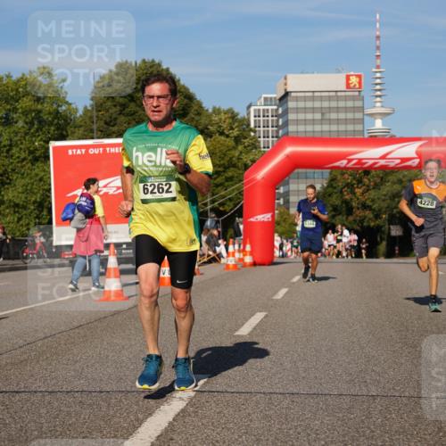 07.09.2025 - BARMER Alsterlauf Yannick Fuchs http://msf.ph/oto/8756795 07.09.2025 09:38:24 Laufen 6262, 5344, 4228 meine-sportfotos.de