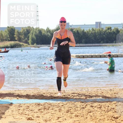 07.09.2025 - 19. Norderstedt Triathlon Luisa Fischer http://msf.ph/oto/8756893 07.09.2025 11:46:39 Schwimmen 244, 724, 1251 meine-sportfotos.de