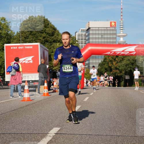 07.09.2025 - BARMER Alsterlauf Yannick Fuchs http://msf.ph/oto/8756907 07.09.2025 09:38:28 Laufen 5344 meine-sportfotos.de