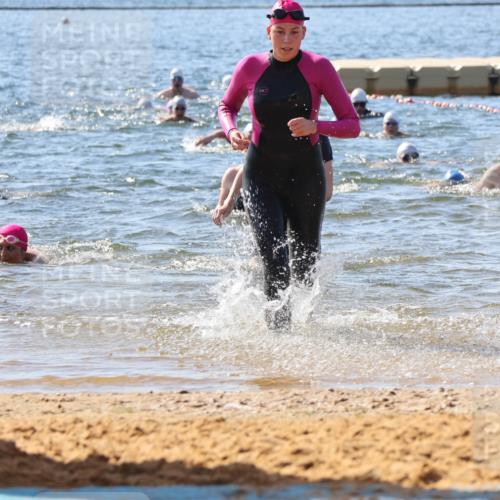 07.09.2025 - 19. Norderstedt Triathlon Luisa Fischer http://msf.ph/oto/8756991 07.09.2025 11:46:54 Schwimmen 1248, 1382 meine-sportfotos.de