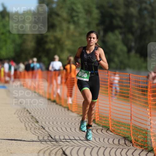 07.09.2025 - 19. Norderstedt Triathlon Michael Strokosch http://msf.ph/oto/8757051 07.09.2025 10:42:43 Laufen 112, 690 meine-sportfotos.de