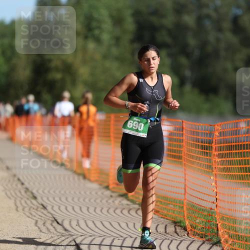 07.09.2025 - 19. Norderstedt Triathlon Michael Strokosch http://msf.ph/oto/8757079 07.09.2025 10:42:44 Laufen 112, 690 meine-sportfotos.de