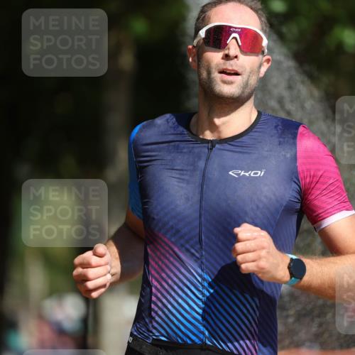 07.09.2025 - 19. Norderstedt Triathlon Michael Strokosch http://msf.ph/oto/8757158 07.09.2025 12:04:16 Laufen 1278, 1306 meine-sportfotos.de