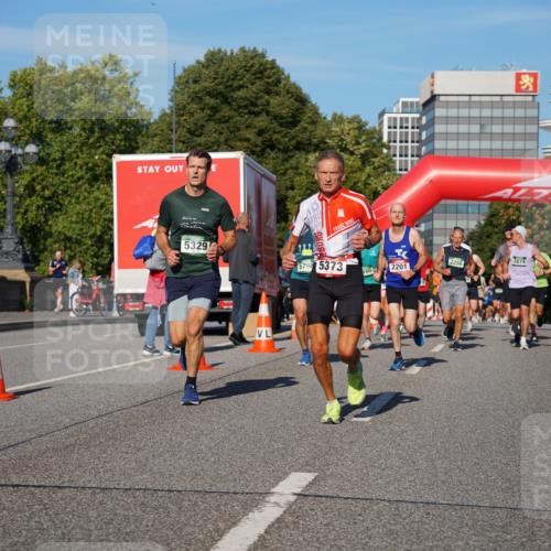 07.09.2025 - BARMER Alsterlauf Yannick Fuchs http://msf.ph/oto/8757210 07.09.2025 09:38:45 Laufen 5329, 21, 25, 5798, 5373, 160, 2201, 3874, 2258 meine-sportfotos.de