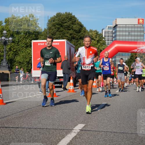 07.09.2025 - BARMER Alsterlauf Yannick Fuchs http://msf.ph/oto/8757220 07.09.2025 09:38:45 Laufen 53, 5373, 160, 2201, 3874, 2258 meine-sportfotos.de