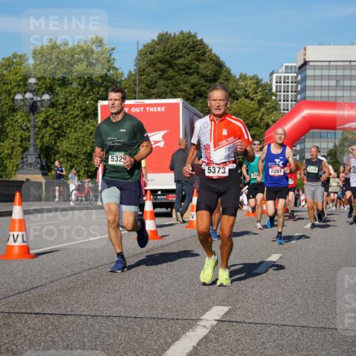 07.09.2025 - BARMER Alsterlauf Yannick Fuchs http://msf.ph/oto/8757239 07.09.2025 09:38:45 Laufen 5329, 5373, 316, 2201, 2258, 3874, 207 meine-sportfotos.de