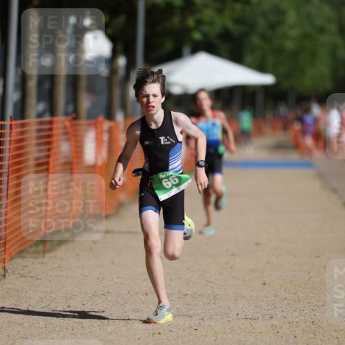 07.09.2025 - 19. Norderstedt Triathlon Michael Strokosch http://msf.ph/oto/8757308 07.09.2025 11:02:42 Laufen 56, 66 meine-sportfotos.de