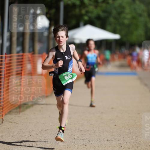 07.09.2025 - 19. Norderstedt Triathlon Michael Strokosch http://msf.ph/oto/8757322 07.09.2025 11:02:42 Laufen 56, 66 meine-sportfotos.de