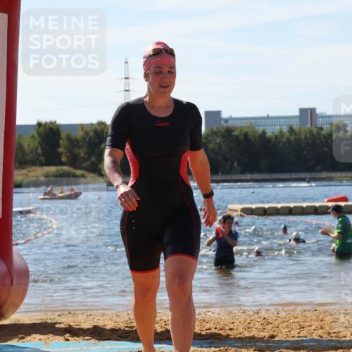 07.09.2025 - 19. Norderstedt Triathlon Luisa Fischer http://msf.ph/oto/8757348 07.09.2025 11:47:20 Schwimmen 156, 176, 189, 701, 1290, 1338 meine-sportfotos.de