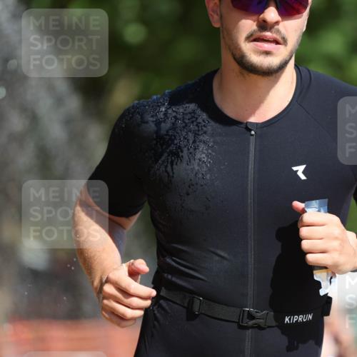 07.09.2025 - 19. Norderstedt Triathlon Michael Strokosch http://msf.ph/oto/8757366 07.09.2025 12:04:30 Laufen 191, 303, 736, 819 meine-sportfotos.de