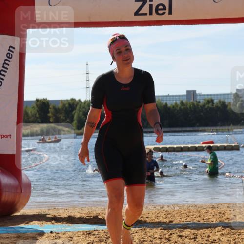07.09.2025 - 19. Norderstedt Triathlon Luisa Fischer http://msf.ph/oto/8757372 07.09.2025 11:47:20 Schwimmen 156, 176, 189, 701, 1290, 1338 meine-sportfotos.de
