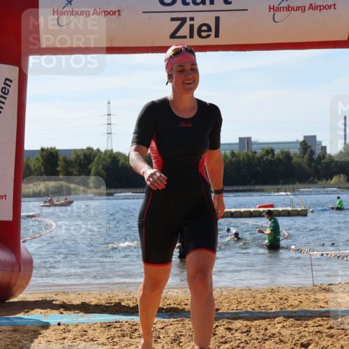 07.09.2025 - 19. Norderstedt Triathlon Luisa Fischer http://msf.ph/oto/8757378 07.09.2025 11:47:21 Schwimmen 156, 176, 189, 701, 1290, 1338 meine-sportfotos.de