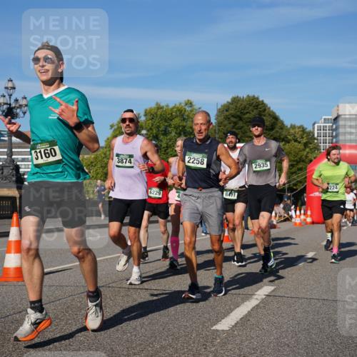 07.09.2025 - BARMER Alsterlauf Yannick Fuchs http://msf.ph/oto/8757467 07.09.2025 09:38:50 Laufen 3160, 3874, 6229, 4, 2258, 8411, 2935, 4224, 2078 meine-sportfotos.de