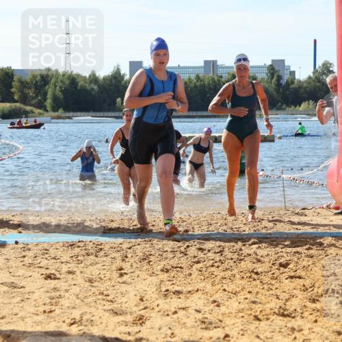 07.09.2025 - 19. Norderstedt Triathlon Luisa Fischer http://msf.ph/oto/8757509 07.09.2025 11:47:34 Schwimmen 239, 243, 1243, 1277, 1331, 1339 meine-sportfotos.de