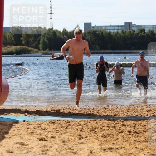 07.09.2025 - 19. Norderstedt Triathlon Luisa Fischer http://msf.ph/oto/8757627 07.09.2025 11:47:44 Schwimmen 239, 1243, 1277, 1311, 1331, 1339, 1369, 1392, 1398 meine-sportfotos.de