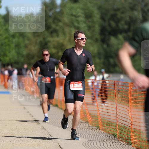 07.09.2025 - 19. Norderstedt Triathlon Michael Strokosch http://msf.ph/oto/8757642 07.09.2025 12:04:40 Laufen 138, 252, 1357 meine-sportfotos.de