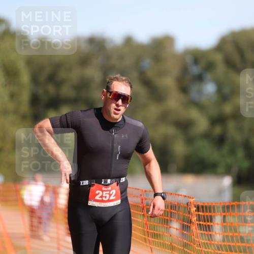 07.09.2025 - 19. Norderstedt Triathlon Michael Strokosch http://msf.ph/oto/8757726 07.09.2025 12:04:45 Laufen 138, 252, 773, 1357 meine-sportfotos.de