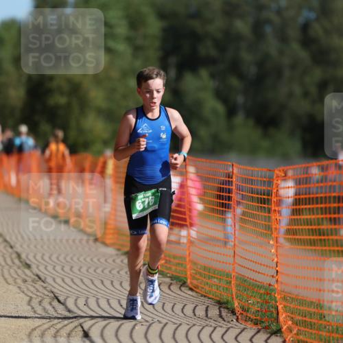 07.09.2025 - 19. Norderstedt Triathlon Michael Strokosch http://msf.ph/oto/8757732 07.09.2025 10:43:28 Laufen 676, 684 meine-sportfotos.de