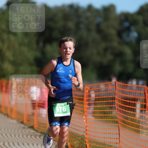 07.09.2025 - 19. Norderstedt Triathlon Michael Strokosch http://msf.ph/oto/8757764 07.09.2025 10:43:29 Laufen 676, 684 meine-sportfotos.de