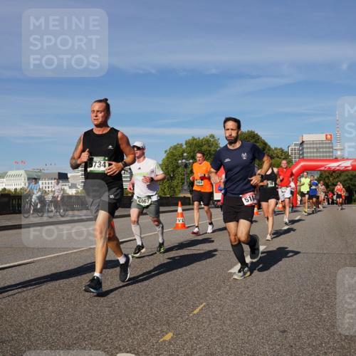 07.09.2025 - BARMER Alsterlauf Yannick Fuchs http://msf.ph/oto/8757954 07.09.2025 09:38:59 Laufen 5387, 5734, 2404, 6067, 5184 meine-sportfotos.de