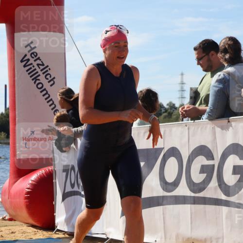 07.09.2025 - 19. Norderstedt Triathlon Luisa Fischer http://msf.ph/oto/8758002 07.09.2025 11:48:45 Schwimmen 208, 767, 808, 1242 meine-sportfotos.de