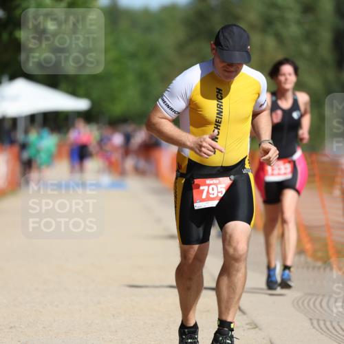 07.09.2025 - 19. Norderstedt Triathlon Michael Strokosch http://msf.ph/oto/8758026 07.09.2025 12:05:11 Laufen 795, 833, 834, 1333 meine-sportfotos.de