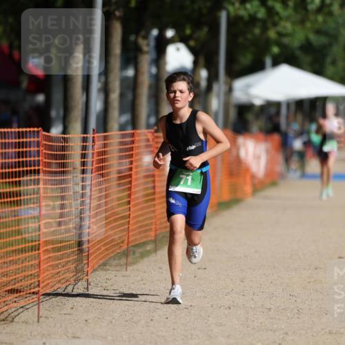 07.09.2025 - 19. Norderstedt Triathlon Michael Strokosch http://msf.ph/oto/8758037 07.09.2025 11:03:47 Laufen 71 meine-sportfotos.de